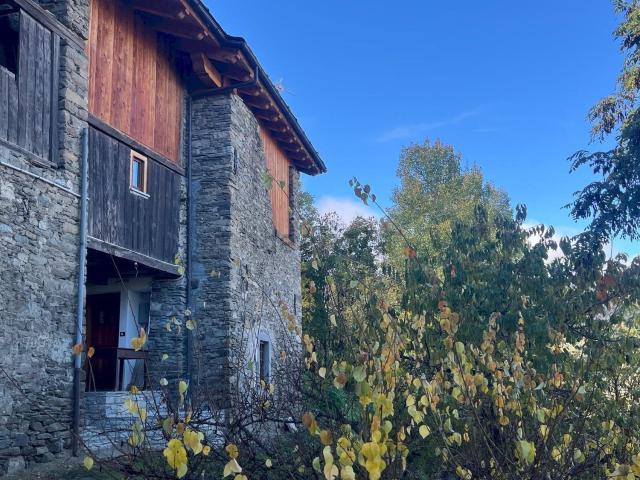 Casa in vendita a Le Bioley, Introd