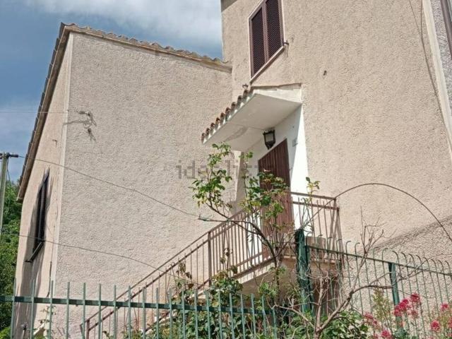 Casa in vendita a Sassoferrato, Ancona