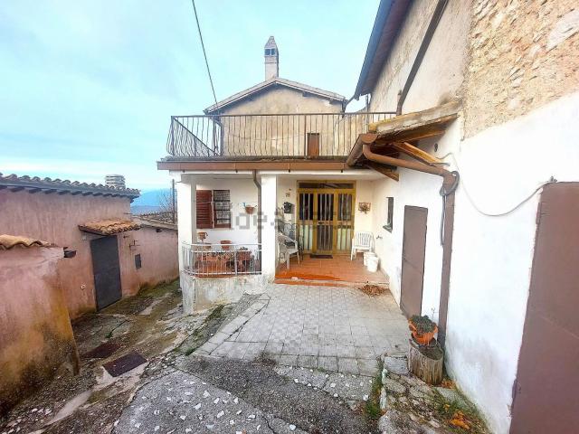 Casa in vendita a Trevi, Umbria