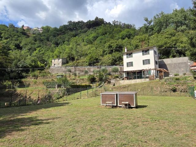Casa in vendita a Lumarzo, Neirone