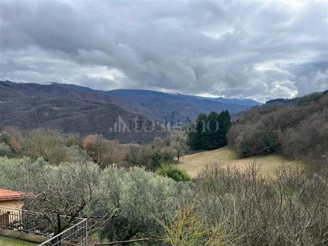 Casa in vendita a Sant'Ippolito, Vernio
