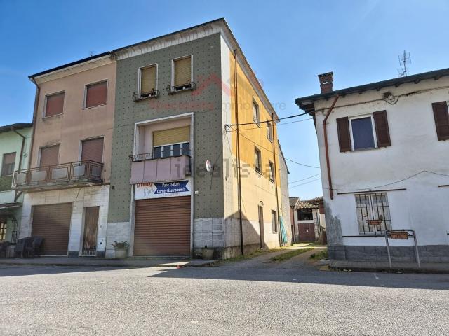 Casa in vendita a Spessa, Lombardia