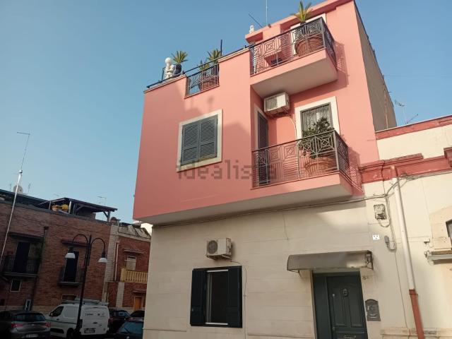 Casa in vendita a Ceglie del Campo, Bari