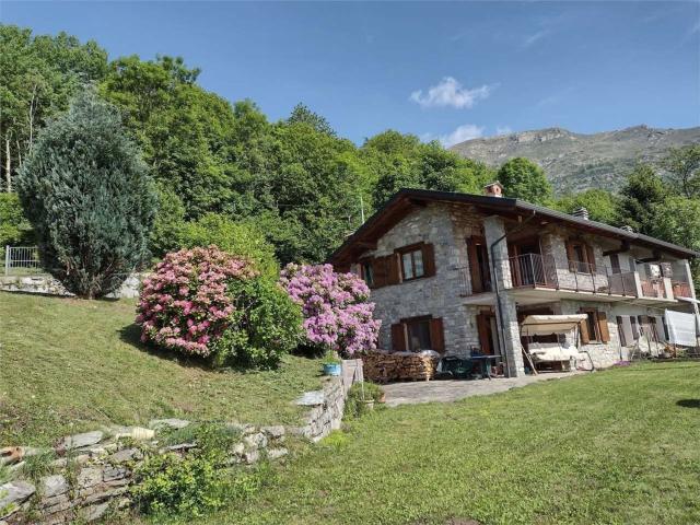 Casa in vendita a Valchiusa, Piemonte