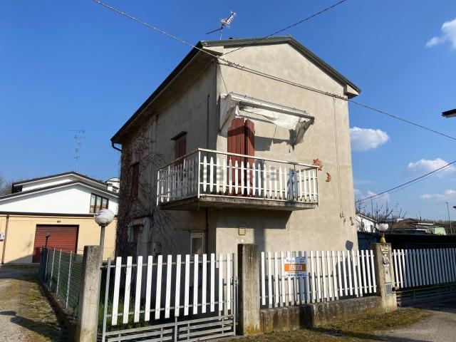 Casa in vendita a Unione Comuni Modenesi Area Nord, Concordia Sulla Secchia
