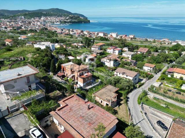 Casa in vendita a Agropoli, Campania