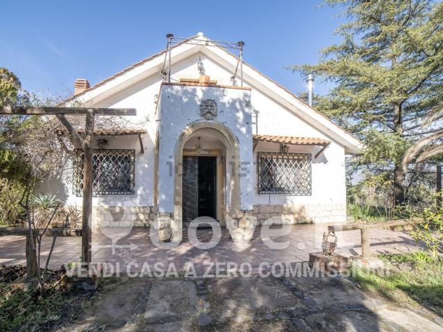 Casa in vendita a Castiglione Di Sicilia, Sicilia