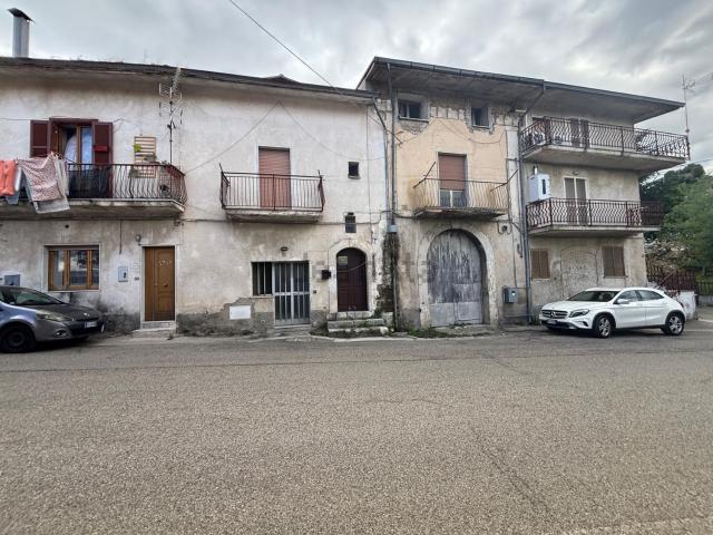 Casa in vendita a Roccabascerana, Avellino