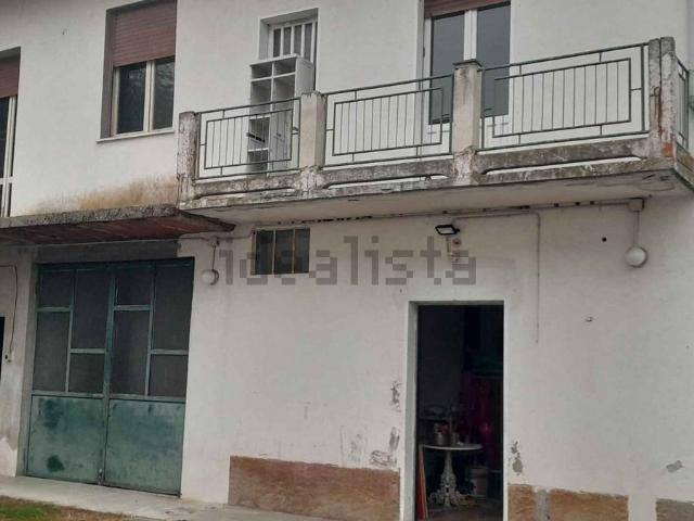 Casa in vendita a Casino Annoni, Galliate