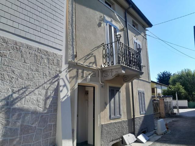 Casa in vendita a Val d’Enza, Re