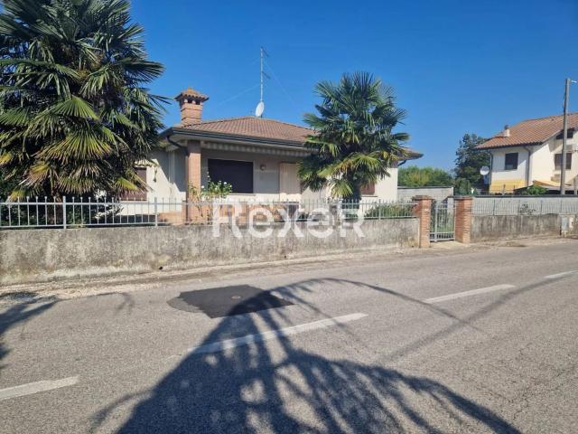 Casa in vendita a Unione Terre e Fiumi, Berra