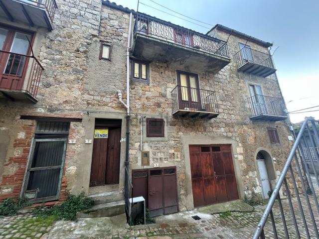 Casa in vendita a Petralia Sottana, Sicilia