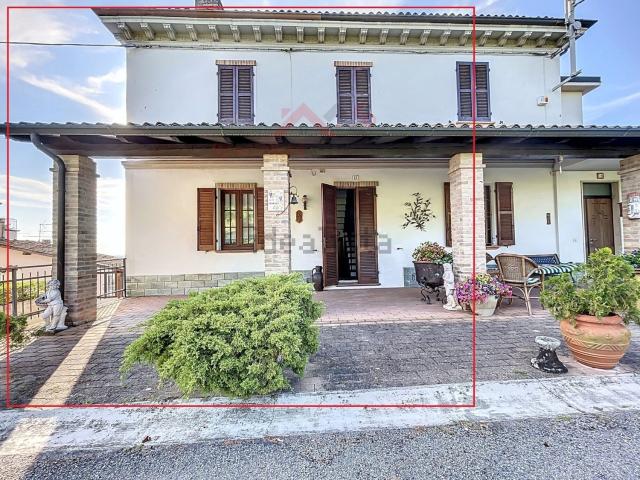 Casa in vendita a Torricella Verzate, Lombardia