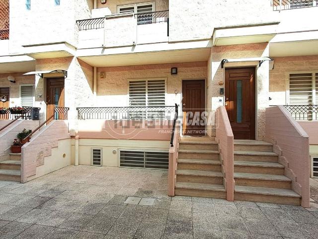 Casa in vendita a Puglia, Bari