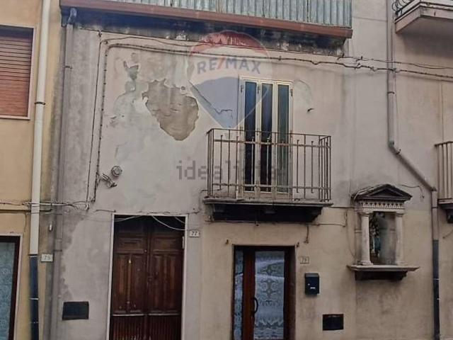 Casa in vendita a Chiaramonte Gulfi, Sicilia