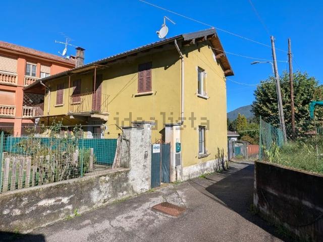 Casa in vendita a Trezzino, Dumenza