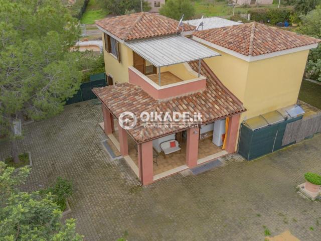 Casa in vendita a Sarroch, Sardigna/Sardegna