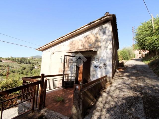 Casa in vendita a Poggio Mirteto, Lazio