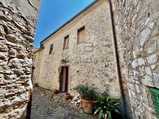 Casa in vendita a Bagni Di Lucca Ponte, Toscana