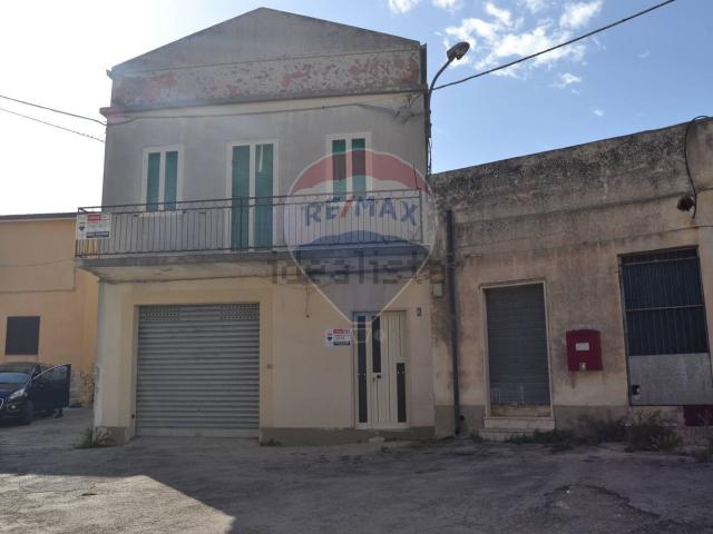 Casa in vendita a Ragusa, Sicilia