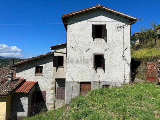 Casa in vendita a Unione Comuni Garfagnana, Villa Collemandina
