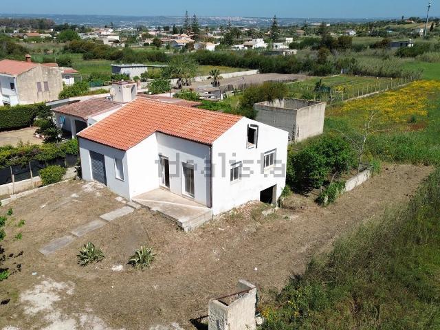Casa in vendita a Ispica, Sicilia