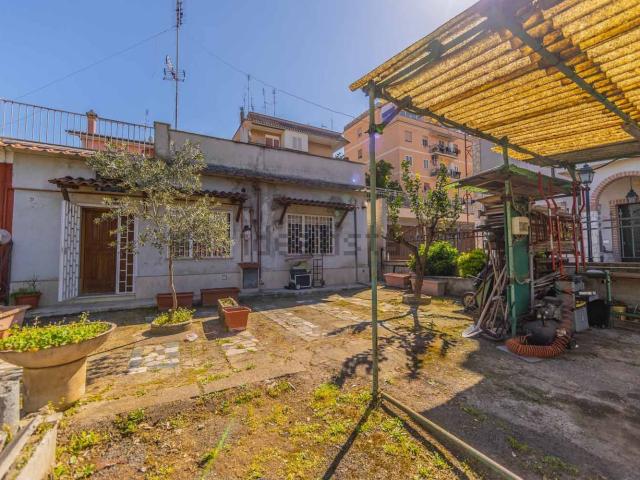Casa in vendita a Municipio Roma V, Roma Capitale