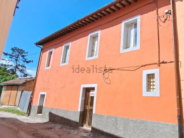 Casa in vendita a Spoleto, Umbria