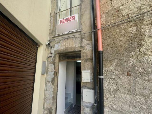 Casa in vendita a Mussomeli, Sicilia