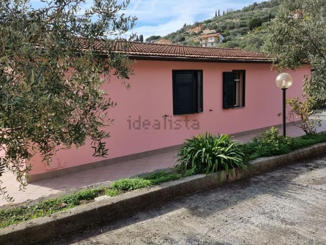 Casa in vendita a Imperia, Liguria