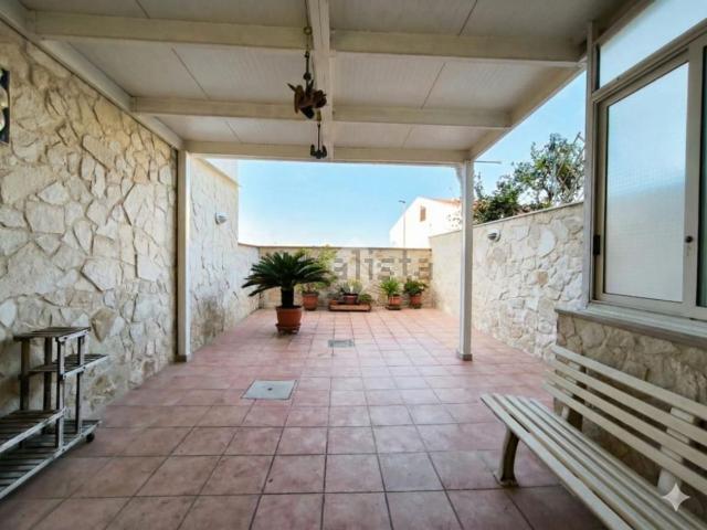 Casa in vendita a Municipio 1, Puglia