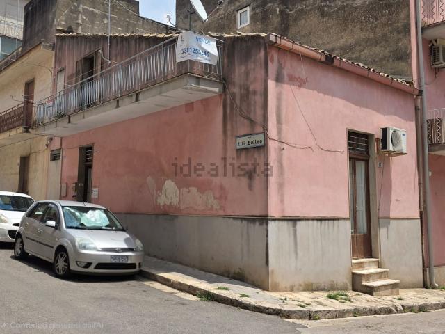 Casa in vendita a Cappuccini, Ragusa