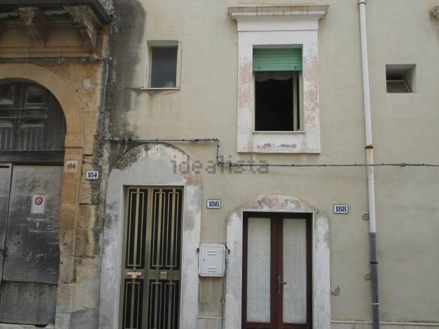 Casa in vendita a Cappuccini, Ragusa