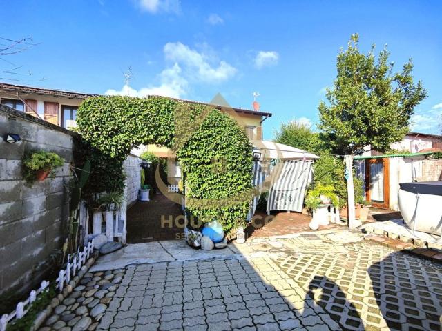 Casa in vendita a Gambolò, Lombardia