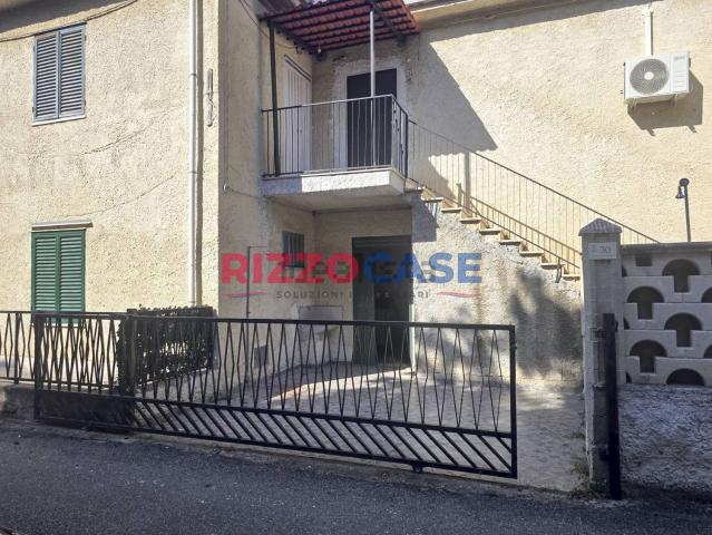 Casa in vendita a Calabria, Cosenza