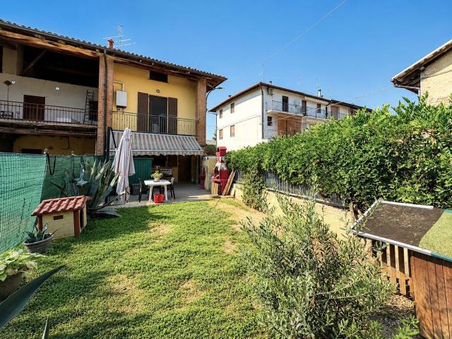 Casa in vendita a Caravaggio, Lombardia