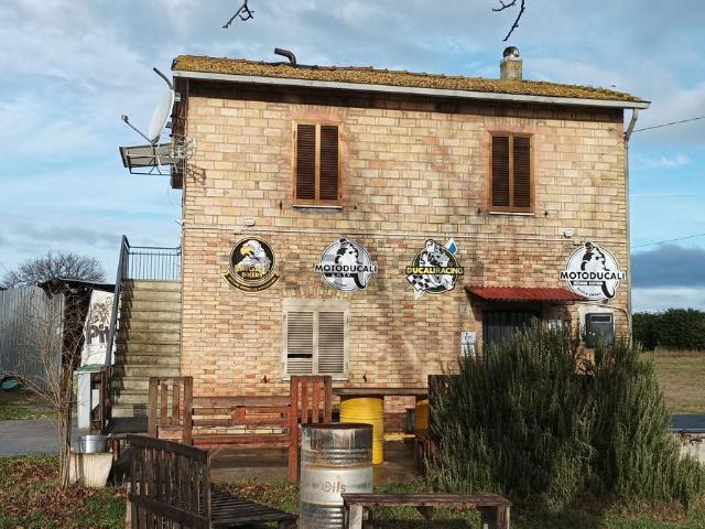 Casa in vendita a Assisi, Umbria