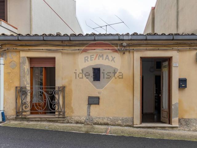 Casa in vendita a Chiaramonte Gulfi, Sicilia