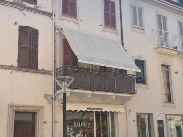 Casa in vendita a Marina centro, Marche