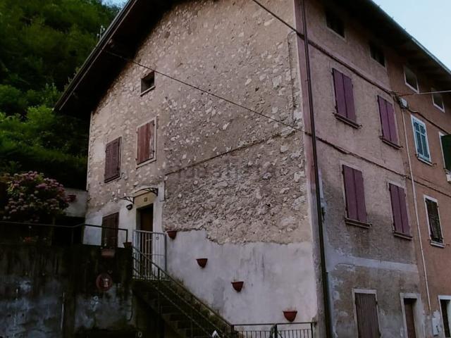 Casa in vendita a Pedemonte, Veneto