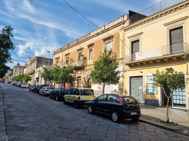 Casa in vendita a Giarre, Sicilia
