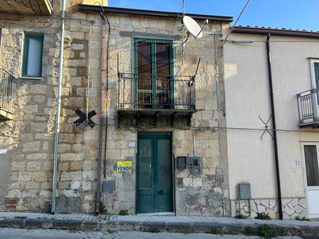 Casa in vendita a Bompietro, Sicilia