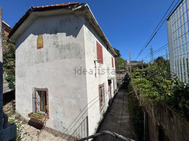 Casa in vendita a Val Polcevera, Serra Riccò