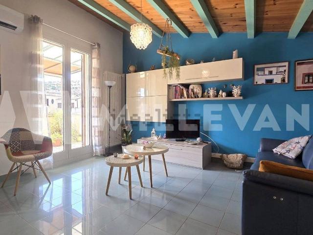 Casa in vendita a Cava D'aliga, Sicilia