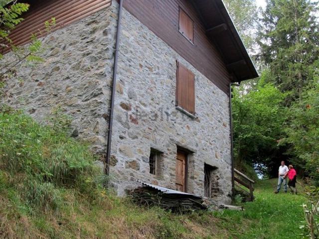 Casa in vendita a Grosio, Lombardia