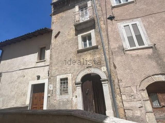 Casa in vendita a Rocca Di Mezzo, Abruzzo
