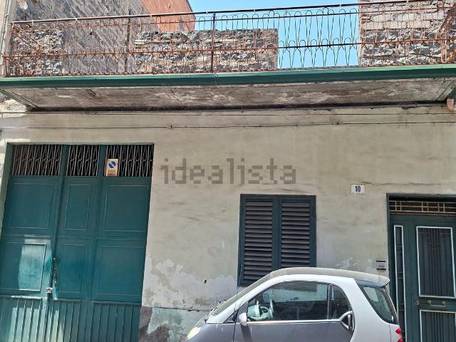 Casa in vendita a Paternò, Catania