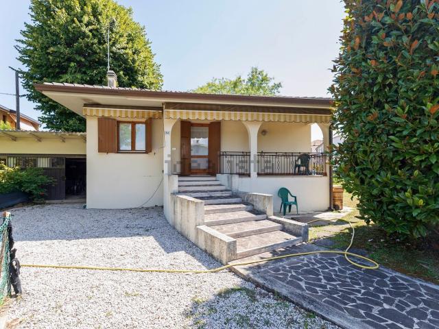 Casa in vendita a Roncade, Veneto