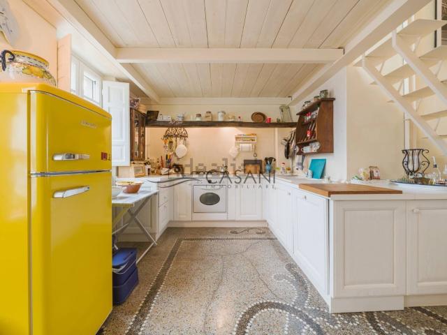 Casa in vendita a Camaiore, Toscana