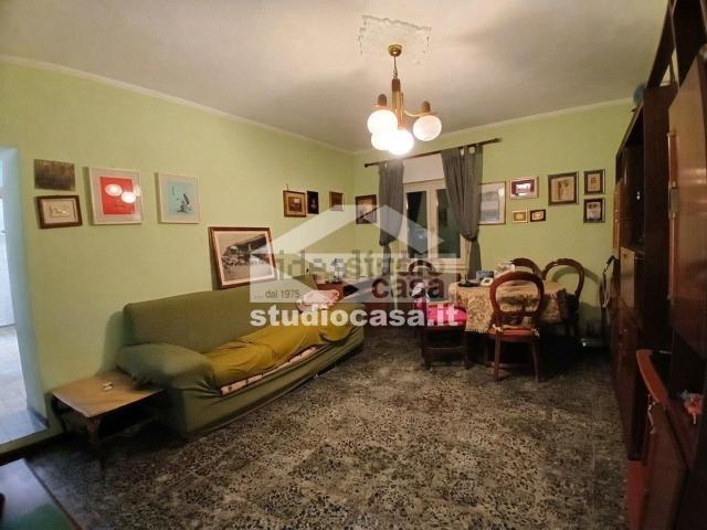 Casa in vendita a Chignolo Po, Pavia